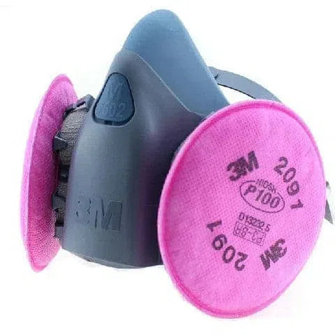 3M deluxe reusable respirator with particulate filter (P100)