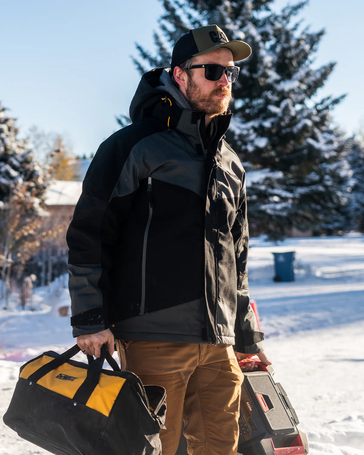 Manteau d'hiver CAT Triton - Riobec 1310070-BRU-M-1310070-BRU-L-1310070-BRU-XL-1310070-BRU-2XL-1310070-BRU-3XL-1310070-GRI-M-1310070-GRI-L-1310070-GRI-XL-1310070-GRI-2XL-1310070-GRI-3XL