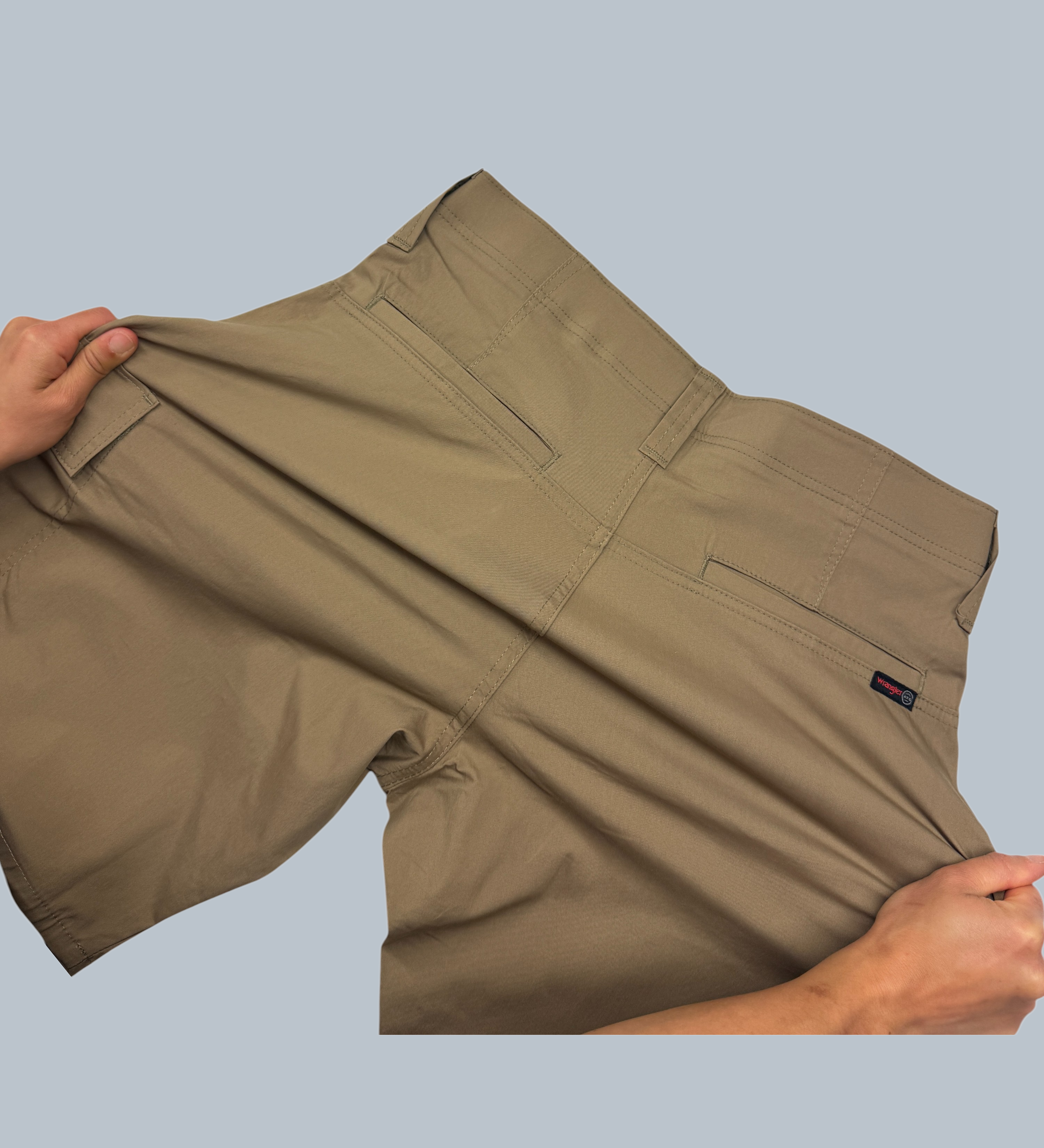 Shorts Cargo Wrangler Ultra-Stretch - Riobec 112361-GRI-30-112361-GRI-32-112361-GRI-34-112361-GRI-360-112361-GRI-380-112361-TAN-30-112361-TAN-32-112361-TAN-34-112361-TAN-360-112361-TAN-380